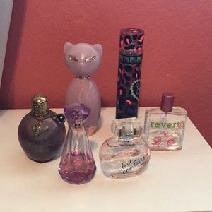 Miscellaneous bundle of perfumes